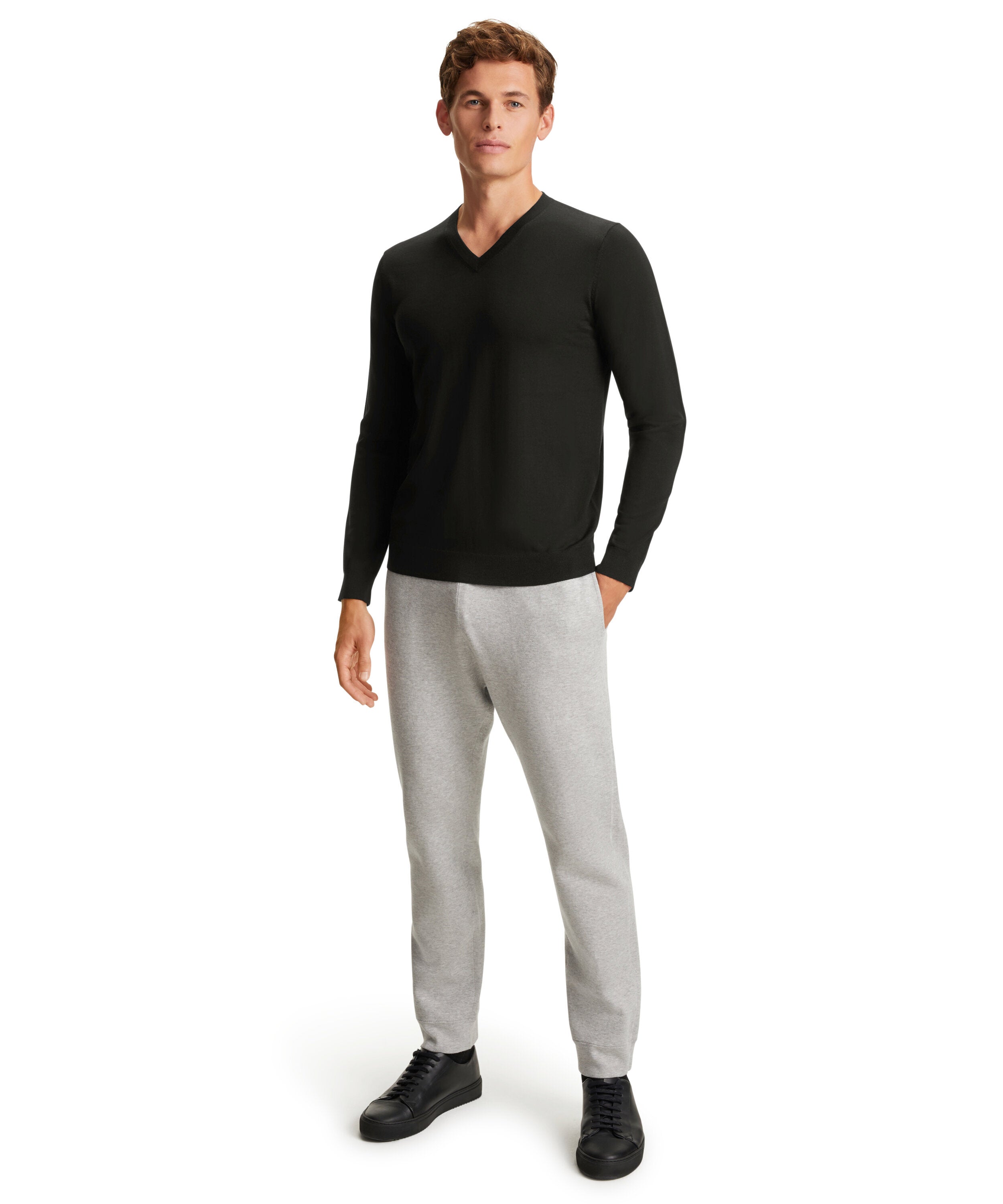 Falke Men Pullover V-neck - Men - black