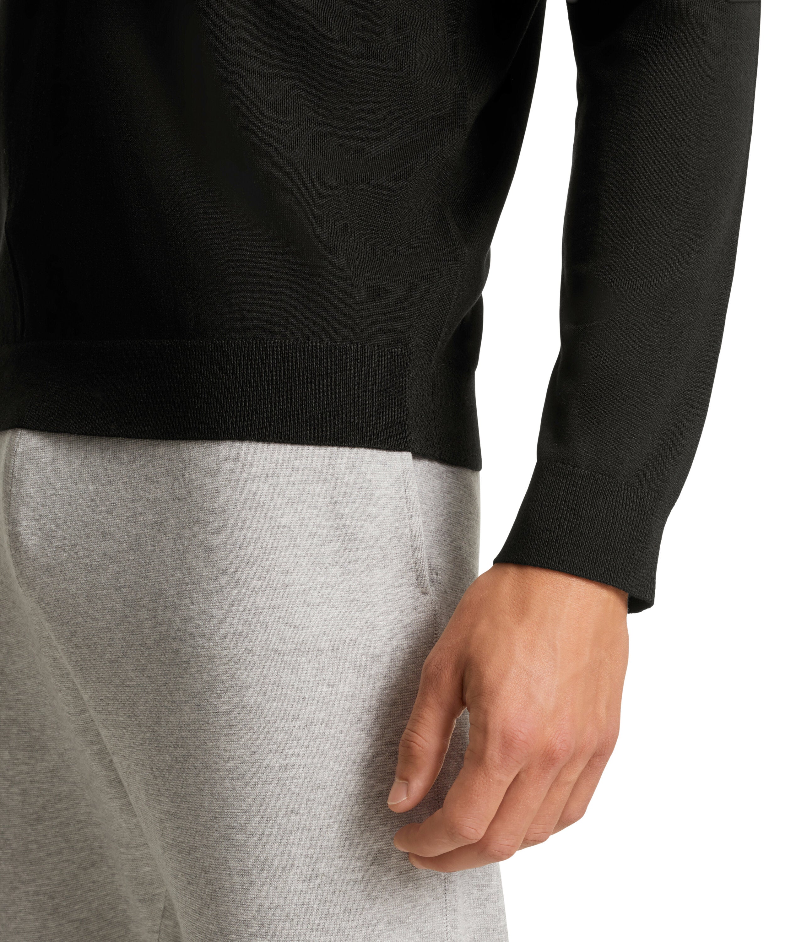 Falke Men Pullover V-neck - Men - black