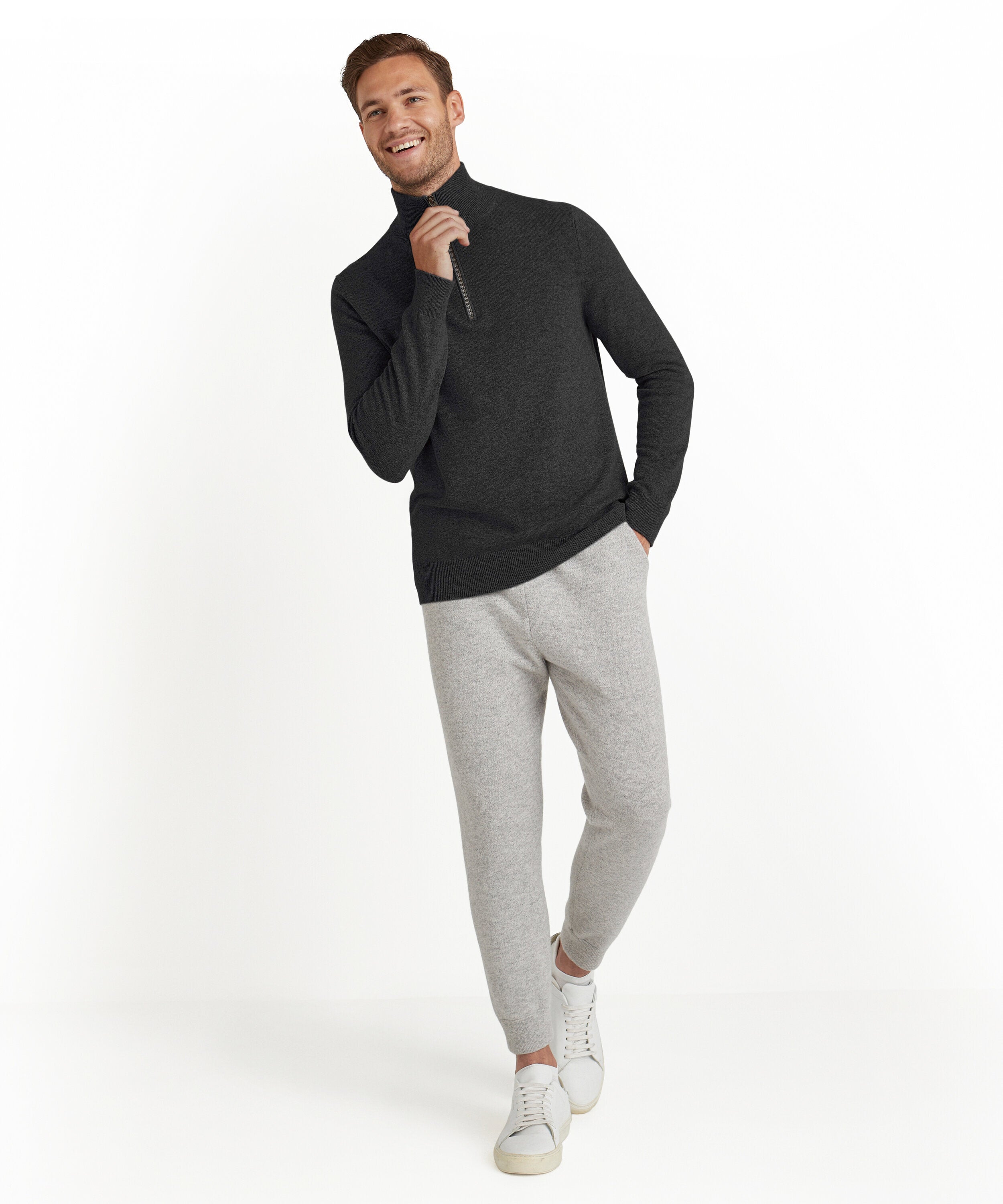 Falke Men Pullover Round-neck - Men - black