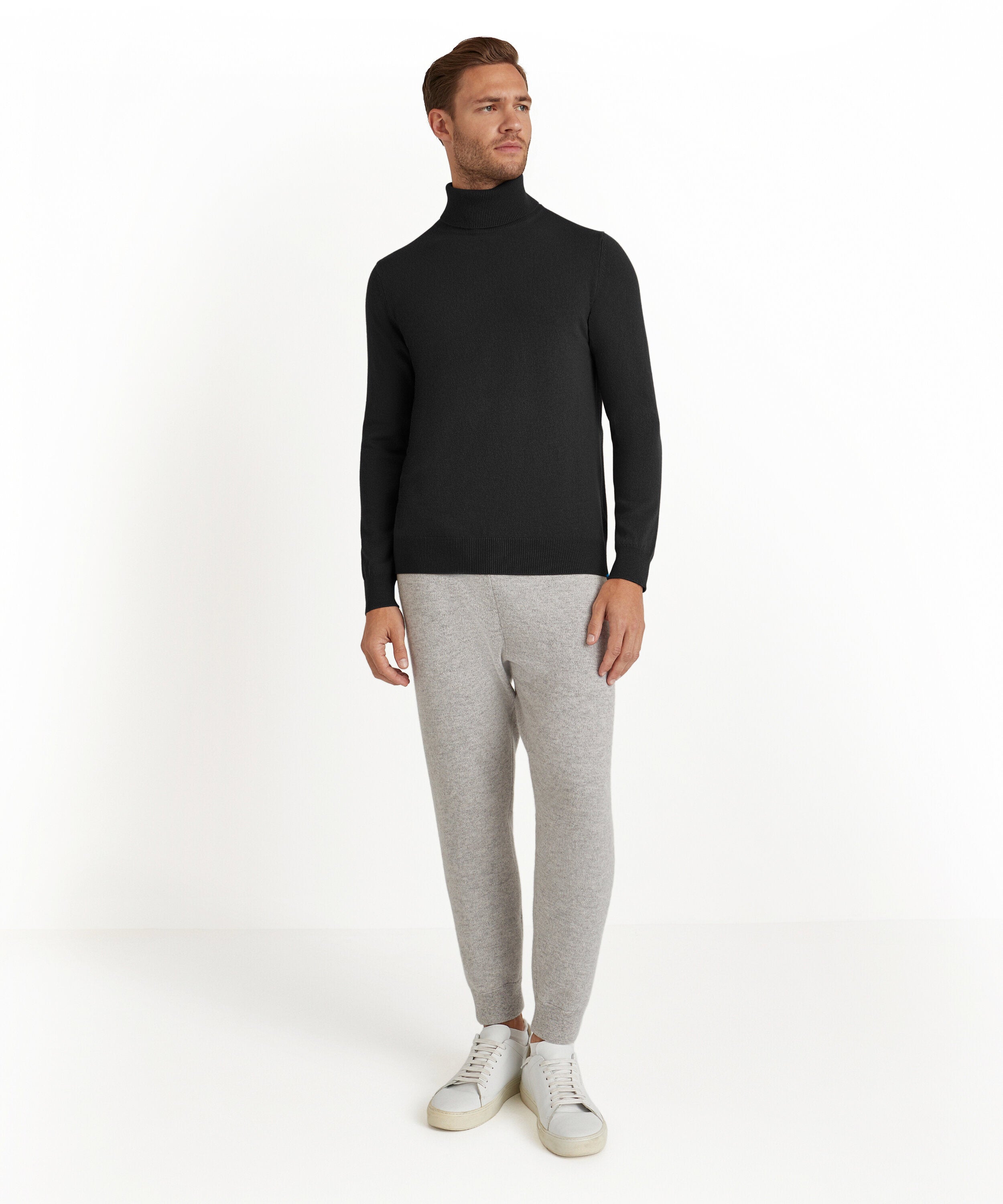 Falke Men Pullover Round-neck - Men - black