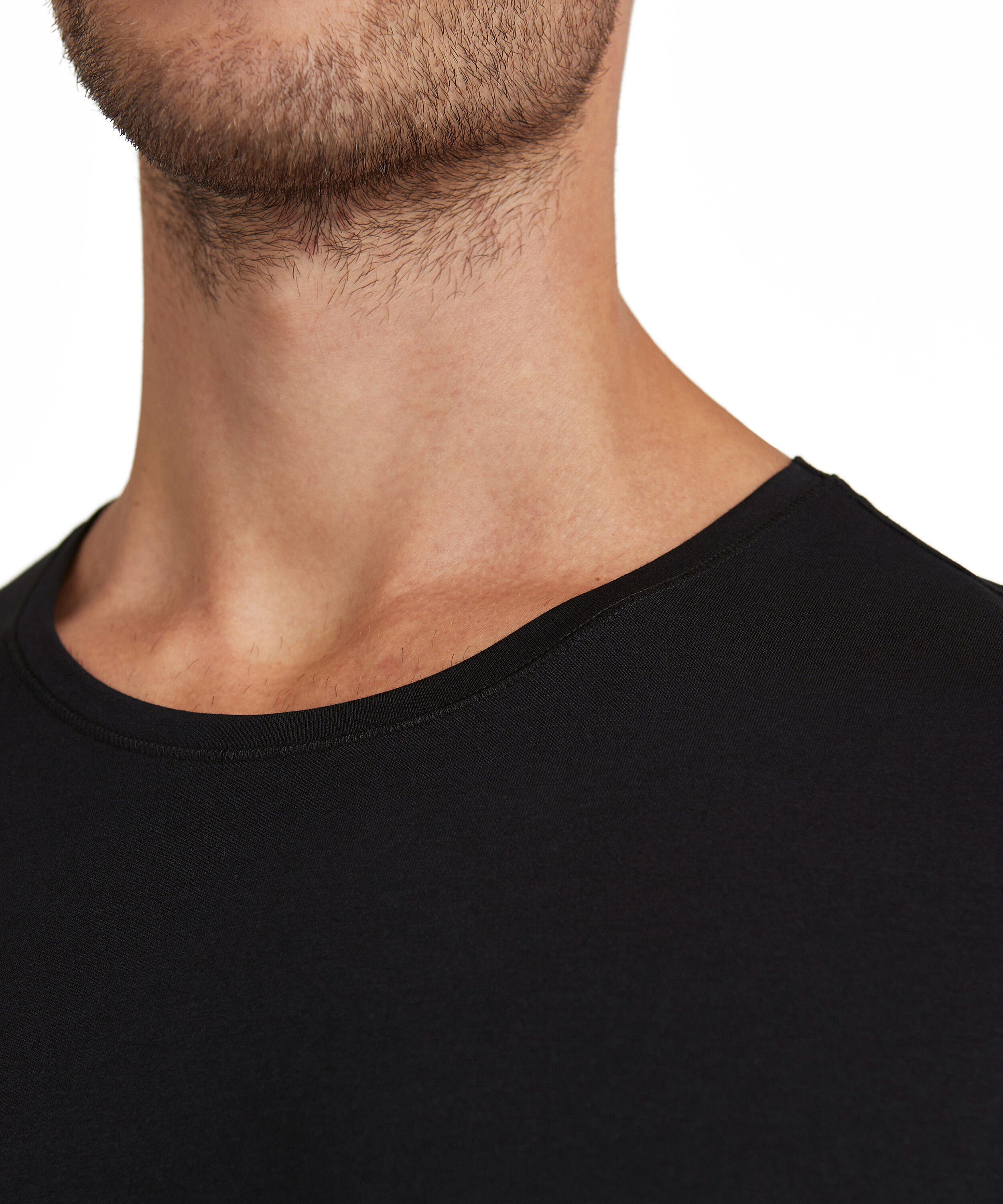 Falke Men T-Shirt Round-neck Daily Natural - Men - black