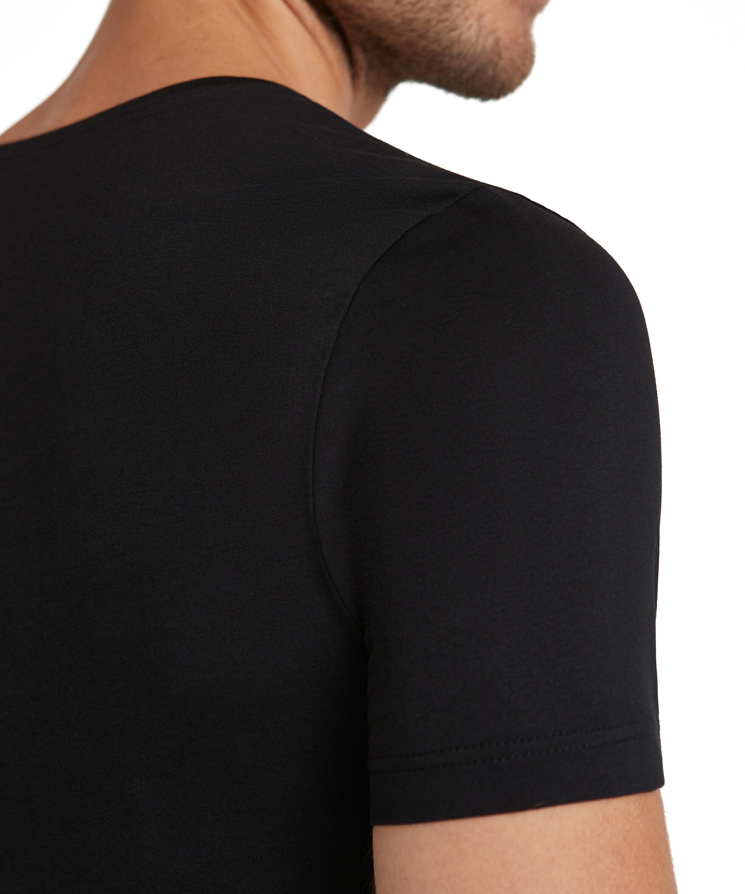 Falke Men T-Shirt Round-neck Daily Natural - Men - black