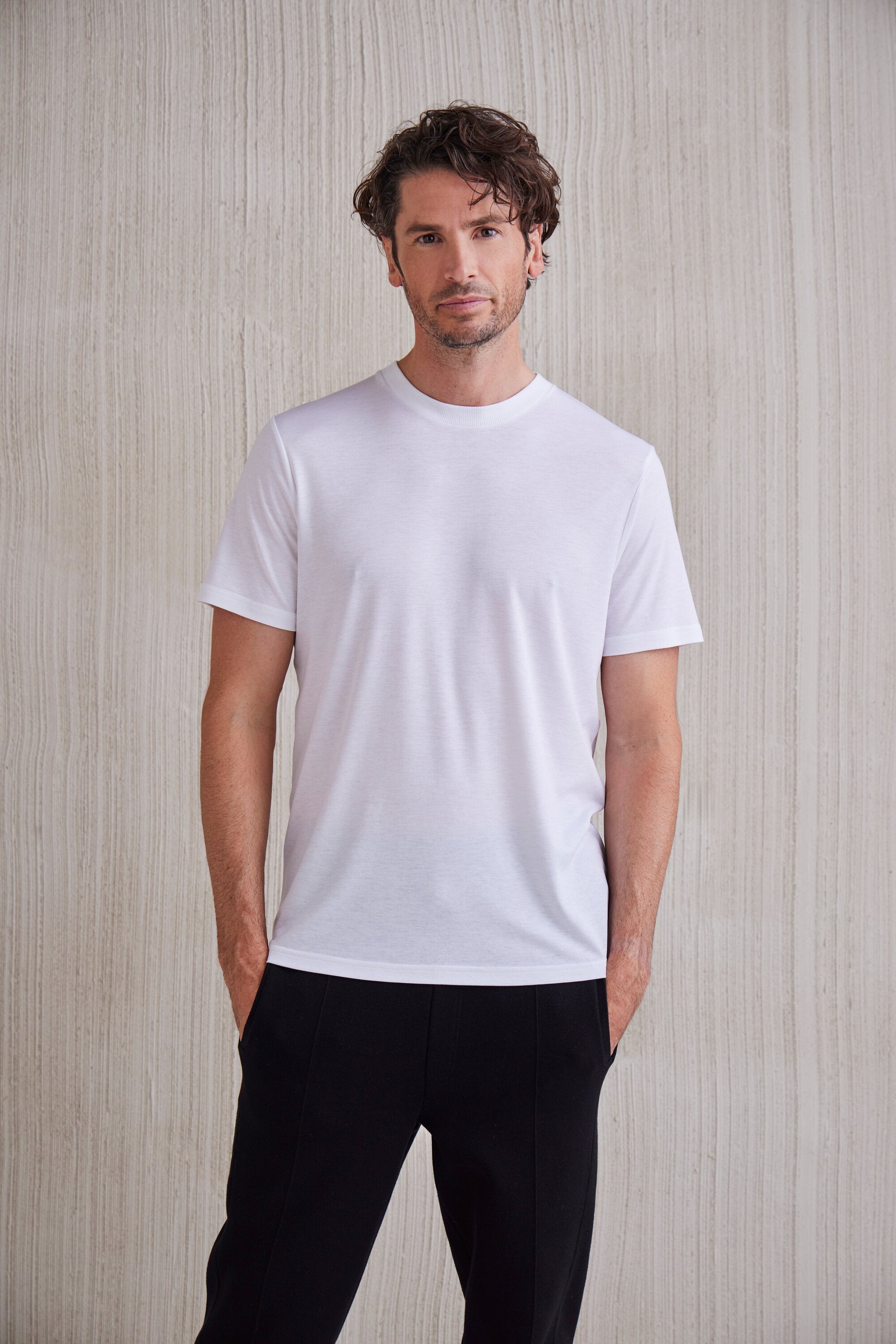 Falke Men T-Shirt Round-neck - Men - black